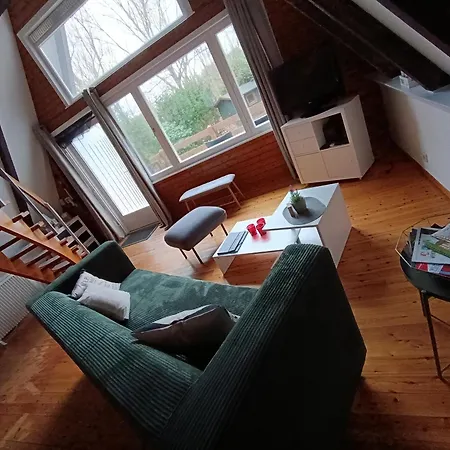 Elf Knusperhaeuschen Mitten Im Gruenen Holiday home